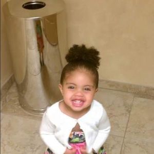 Meet your Posher, Cierra